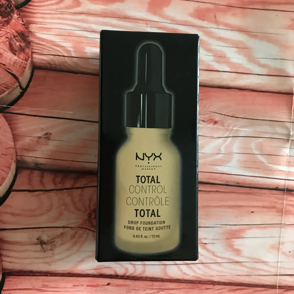 NYX Total Control Drop Foundation - Buff